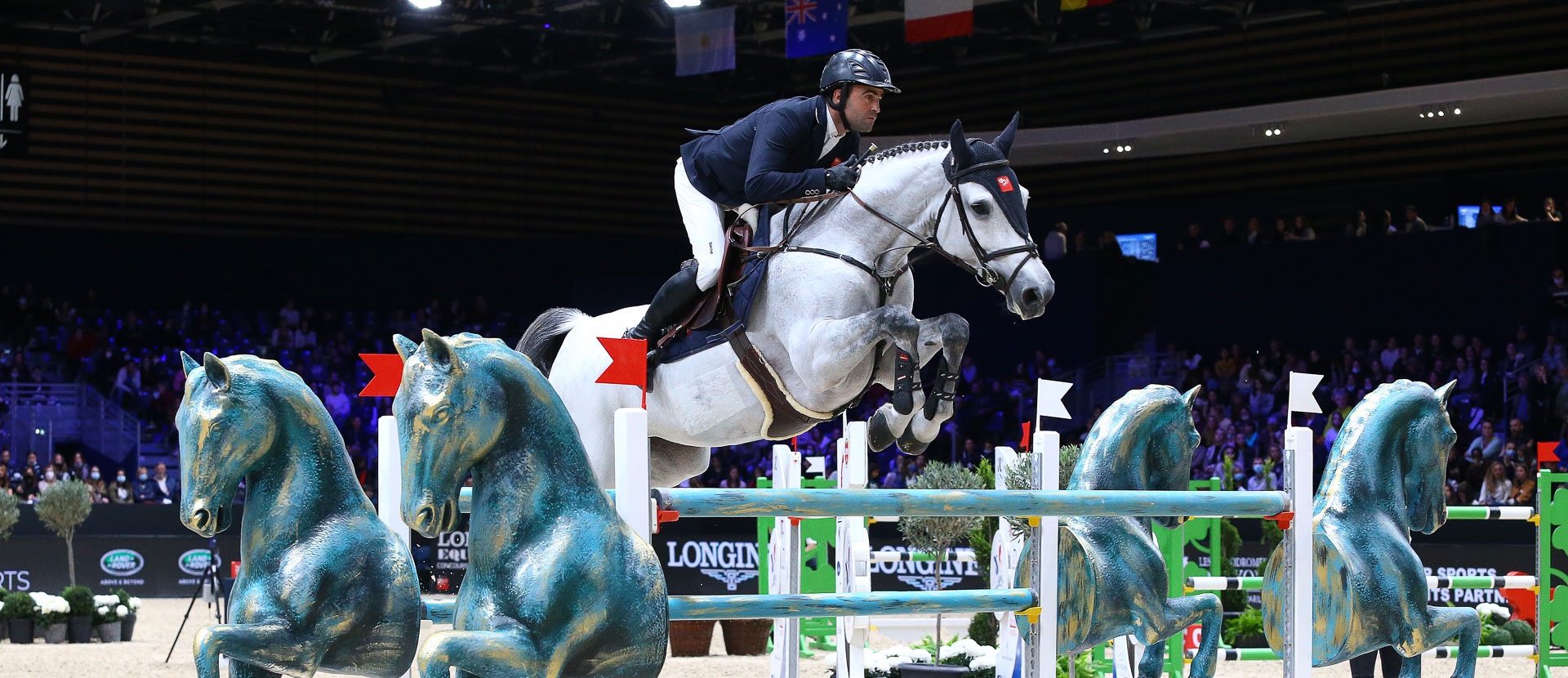 Equipement cheval pour la pratique du CSO : matériel chevaux